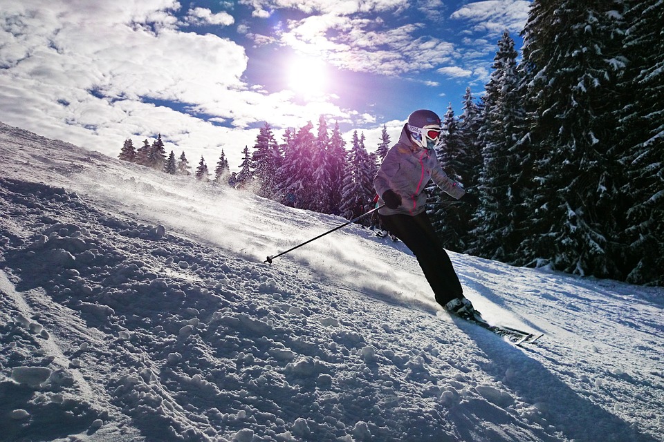 skiing-1723857_960_720