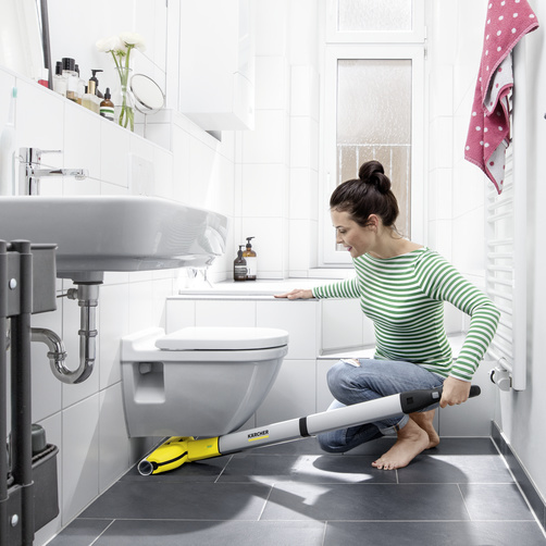 FC_3_bathroom_under_furniture_yellow_app_01_CI15502x502_96 dpi (jpg)