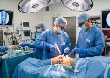 Hrozí vám operácia kolena alebo bedra? Skúste biologickú liečbu